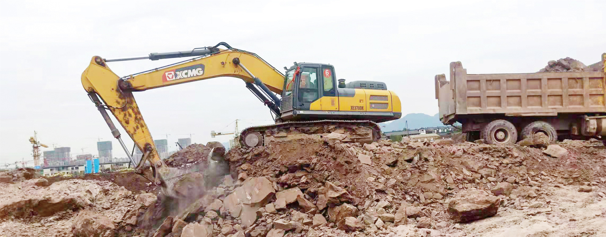 重庆九游会老哥俱乐部管理工程机械设备有限公司